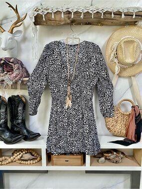ZARA Animal print boho dress w shabby chic resort vacay vibe